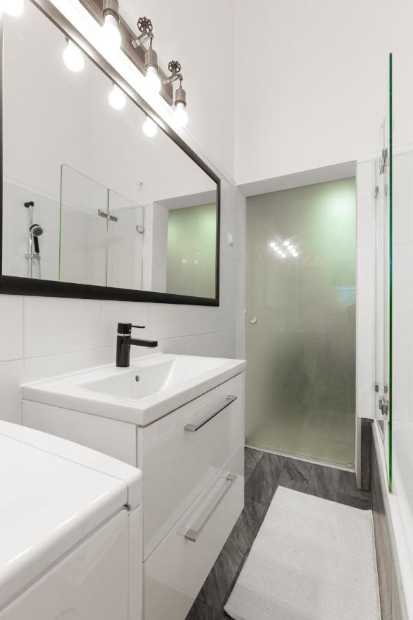 Standard Apartment By Hi5-Relax With Style Studio Budapest Luaran gambar